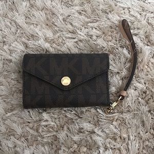 Michael Kors wristlet